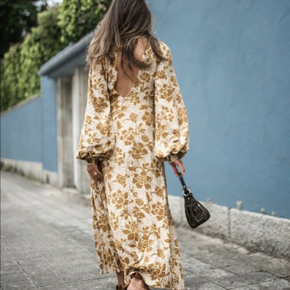 Zara Floral Midi Dress - Picture 2 of 16